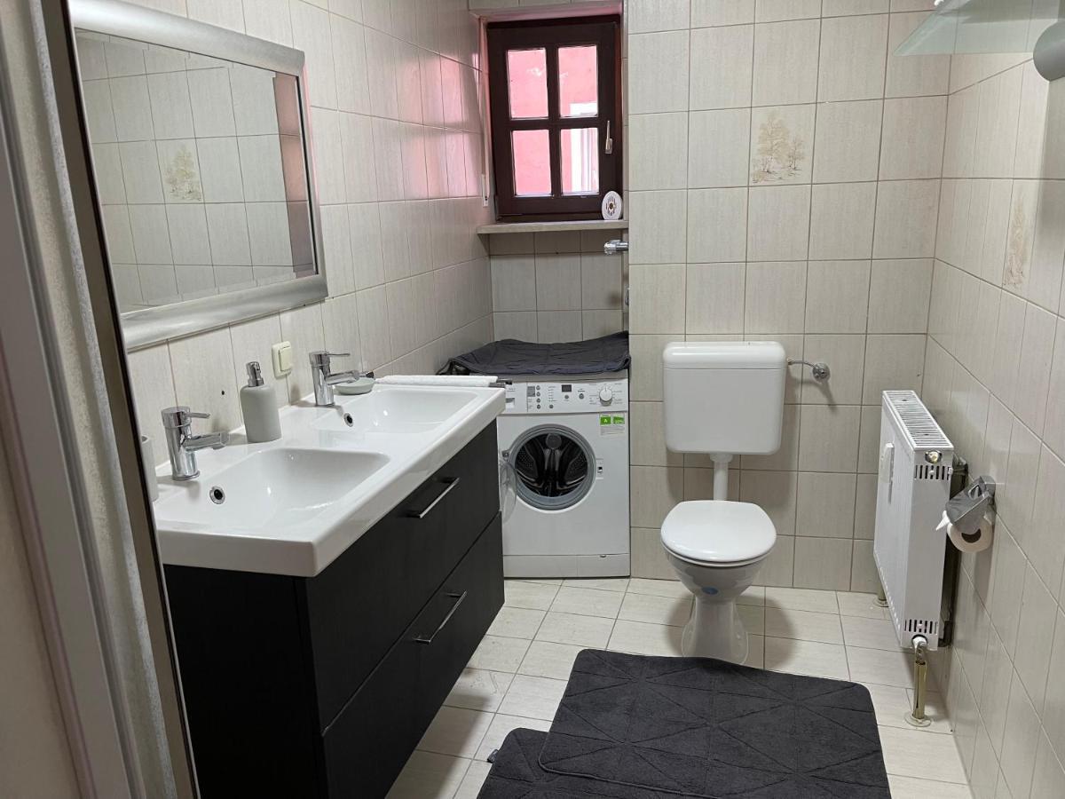 Helle Zwei-Zimmer-Stadt-Wohnung Am Bismarkplatz Mit Tiefgarage Λάντσχουτ Εξωτερικό φωτογραφία